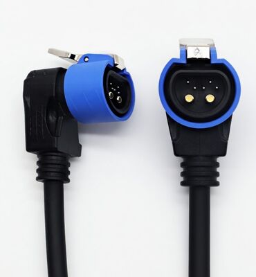 EV バックアップターミナルシリーズ M18-2+6 高電力 500V 20A 耐久充電コネクタ